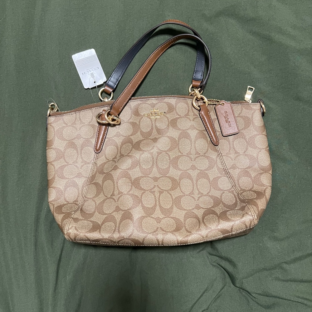 BRAND NEW Coach Purse
